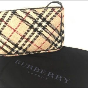 Vintage Burberry Handbag!